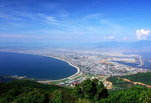 khach-san-Da-Nang-gan-bien-gia-re